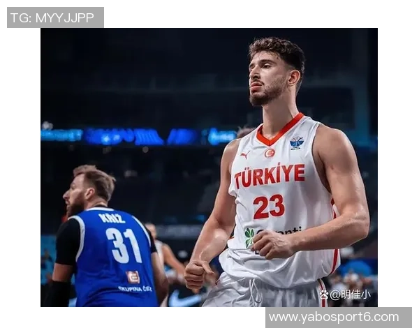 申京创历史成就单场30分10助攻5盖帽中锋新世纪首位表现引关注