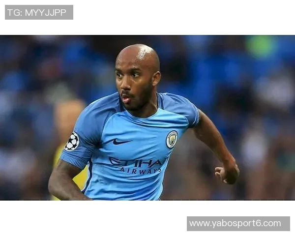 德尔夫怀念曼城队友称B席为队宠D席是最强搭档