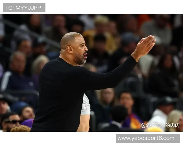 火箭记者怒斥裁判干预比赛质疑球员掌控命运的权利