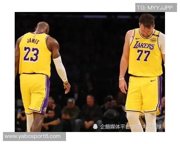 詹姆斯助力落选秀里夫斯展现团队精神乔丹科比难以做到的无私行为